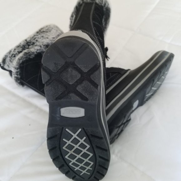 Woman"s Khombu Size 8M Snow boot NWOT - Picture 3 of 3